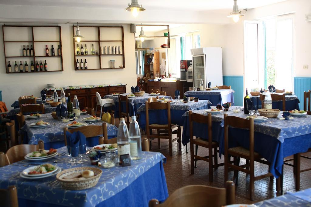 Hotel Ornella ليدو دي كامايوري المظهر الخارجي الصورة
