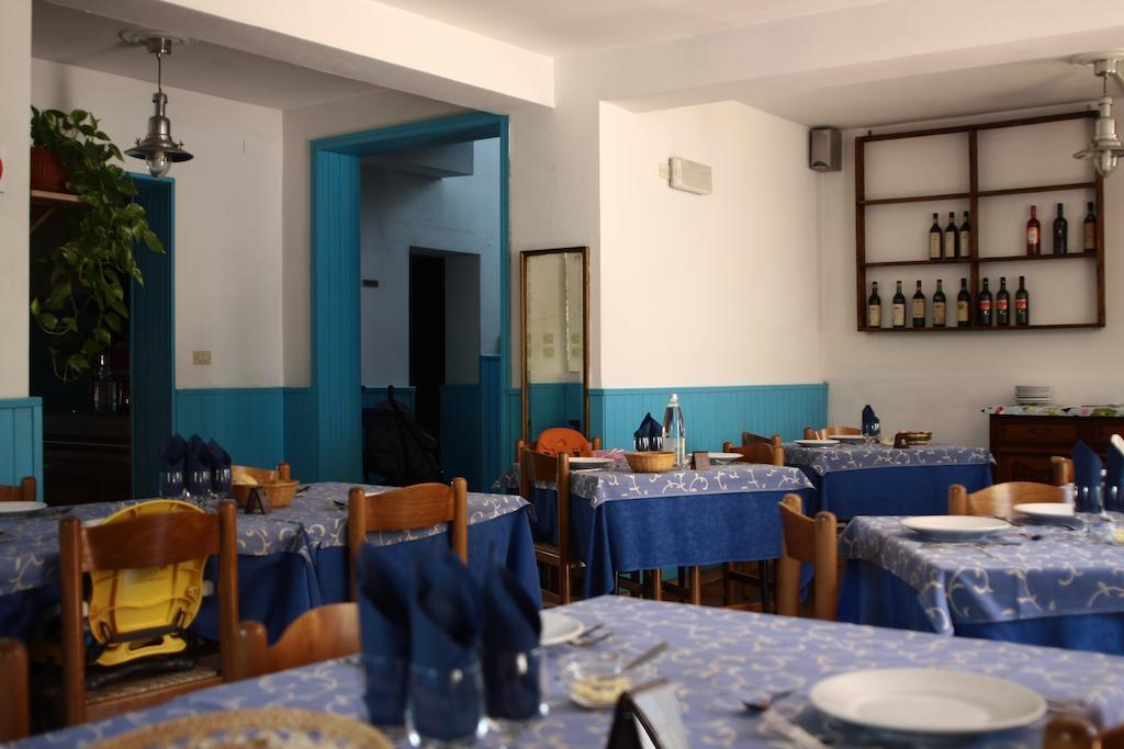 Hotel Ornella ليدو دي كامايوري المظهر الخارجي الصورة